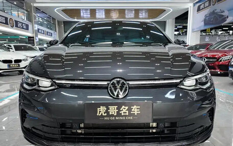 Volkswagen Golf VIII, 2023 год, 1 793 027 рублей, 2 фотография