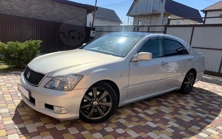 Toyota Crown, 2005 год, 1 980 000 рублей, 2 фотография