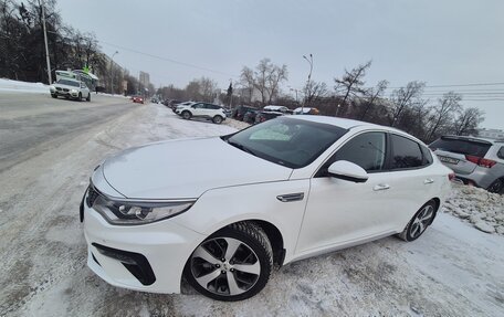 KIA Optima IV, 2020 год, 2 600 000 рублей, 4 фотография