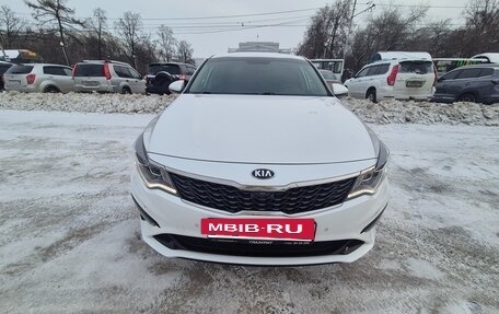 KIA Optima IV, 2020 год, 2 600 000 рублей, 3 фотография