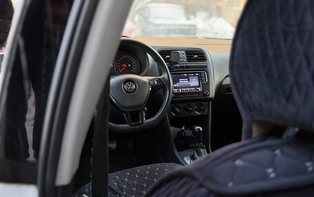 Volkswagen Polo VI (EU Market), 2017 год, 590 000 рублей, 7 фотография