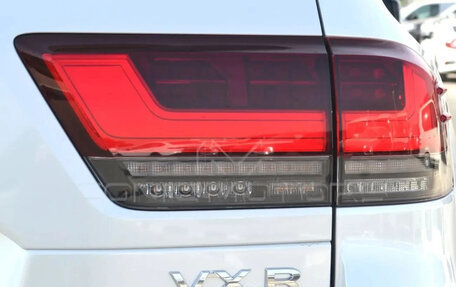 Toyota Land Cruiser, 2025 год, 13 750 000 рублей, 7 фотография