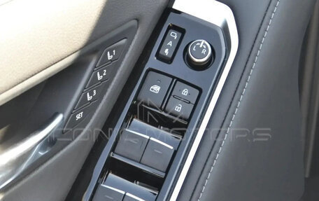 Toyota Land Cruiser, 2025 год, 13 750 000 рублей, 18 фотография