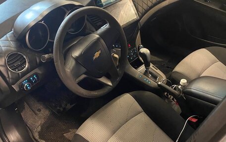 Chevrolet Cruze II, 2011 год, 650 000 рублей, 8 фотография