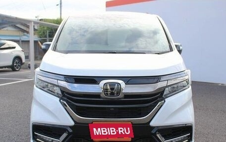 Honda Stepwgn IV, 2019 год, 1 832 000 рублей, 2 фотография