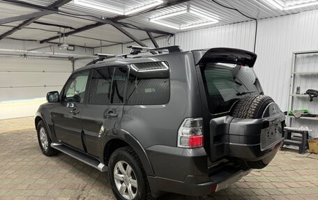 Mitsubishi Pajero IV, 2014 год, 2 610 000 рублей, 2 фотография