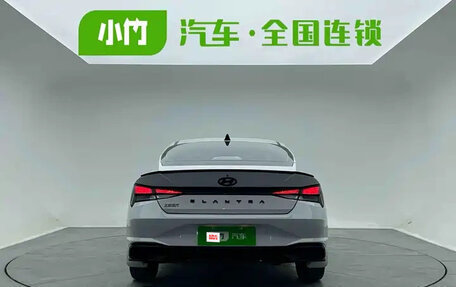 Hyundai Elantra, 2022 год, 1 400 000 рублей, 4 фотография