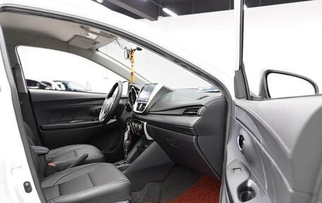 Toyota Yaris XP150 рестайлинг, 2022 год, 1 434 100 рублей, 18 фотография