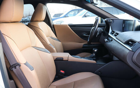 Lexus ES VII, 2021 год, 3 550 000 рублей, 14 фотография