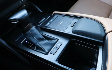 Lexus ES VII, 2021 год, 3 550 000 рублей, 18 фотография