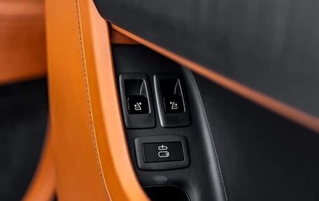 Rolls-Royce Cullinan, 2022 год, 36 800 000 рублей, 16 фотография