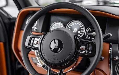 Rolls-Royce Cullinan, 2022 год, 36 800 000 рублей, 19 фотография