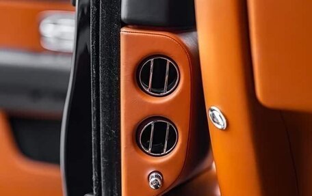 Rolls-Royce Cullinan, 2022 год, 36 800 000 рублей, 23 фотография