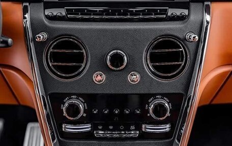 Rolls-Royce Cullinan, 2022 год, 36 800 000 рублей, 21 фотография