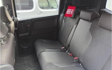 Honda Freed I, 2016 год, 1 023 000 рублей, 15 фотография