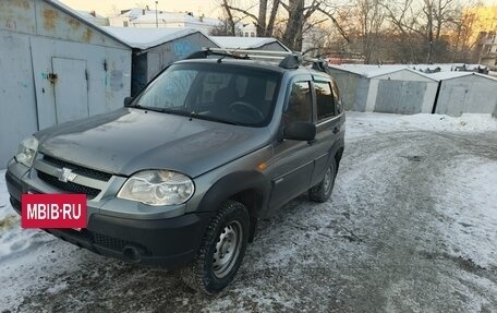 Chevrolet Niva I рестайлинг, 2010 год, 460 000 рублей, 2 фотография