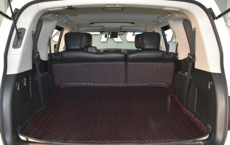 Nissan Patrol, 2011 год, 3 100 000 рублей, 26 фотография