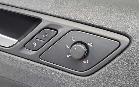 Volkswagen Jetta VI, 2013 год, 1 030 000 рублей, 13 фотография