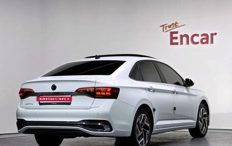 Volkswagen Jetta VII, 2022 год, 1 960 000 рублей, 3 фотография