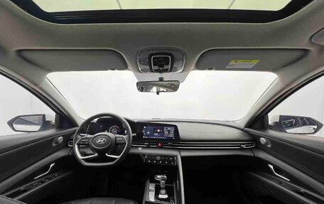 Hyundai Elantra, 2023 год, 1 600 000 рублей, 13 фотография