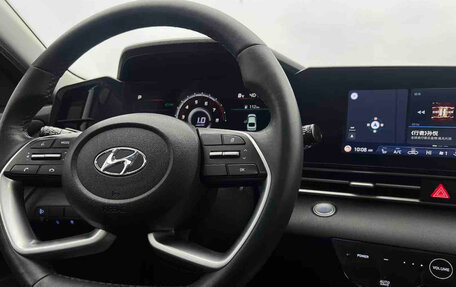 Hyundai Elantra, 2023 год, 1 600 000 рублей, 12 фотография