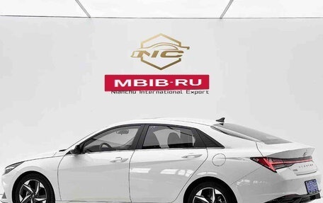 Hyundai Elantra, 2023 год, 1 600 000 рублей, 6 фотография