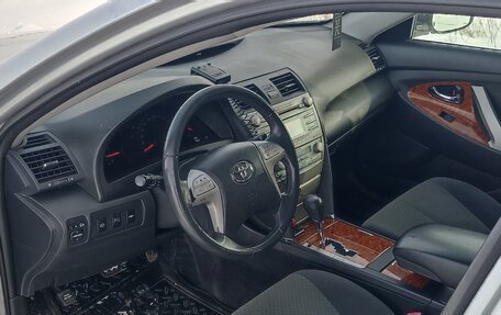 Toyota Camry, 2008 год, 890 000 рублей, 3 фотография