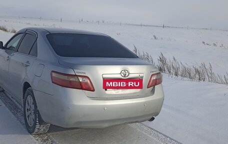 Toyota Camry, 2008 год, 890 000 рублей, 2 фотография