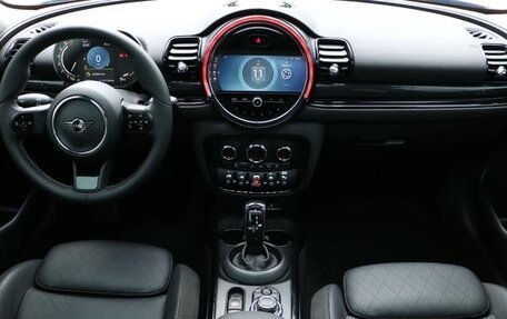 MINI Clubman, 2022 год, 2 010 000 рублей, 13 фотография