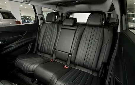 Peugeot 5008 II, 2024 год, 4 749 000 рублей, 9 фотография