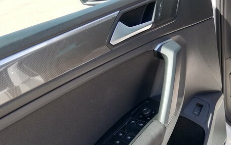 Volkswagen Tiguan II, 2020 год, 2 699 000 рублей, 17 фотография