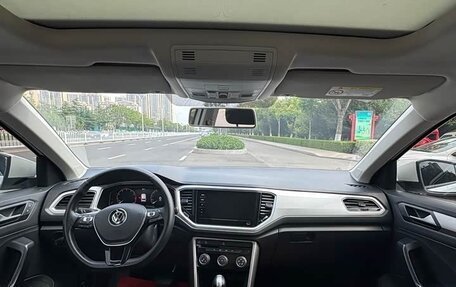 Volkswagen T-Roc I, 2022 год, 1 780 000 рублей, 9 фотография