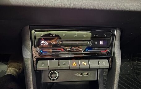 Skoda Karoq I, 2022 год, 2 024 605 рублей, 16 фотография