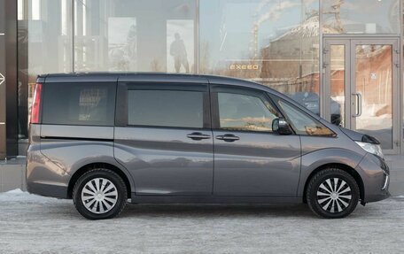 Honda Stepwgn IV, 2016 год, 1 700 000 рублей, 4 фотография