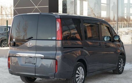 Honda Stepwgn IV, 2016 год, 1 700 000 рублей, 5 фотография