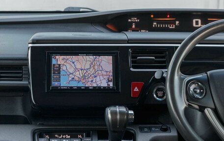 Honda Stepwgn IV, 2016 год, 1 700 000 рублей, 14 фотография