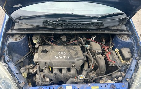 Toyota Vitz, 2000 год, 560 000 рублей, 5 фотография