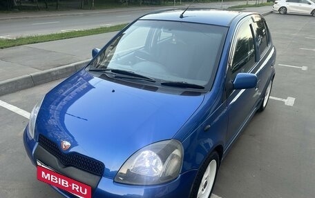 Toyota Vitz, 2000 год, 560 000 рублей, 2 фотография