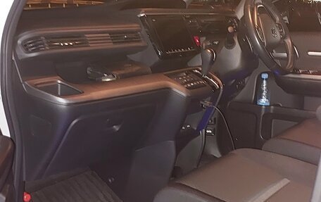 Honda Stepwgn IV, 2018 год, 2 550 000 рублей, 11 фотография