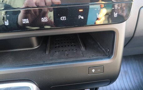 Hyundai Staria, 2024 год, 5 900 000 рублей, 24 фотография