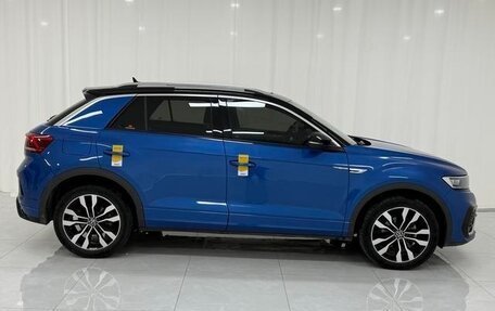 Volkswagen T-Roc I, 2022 год, 1 689 003 рублей, 6 фотография