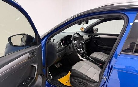 Volkswagen T-Roc I, 2022 год, 1 689 003 рублей, 11 фотография