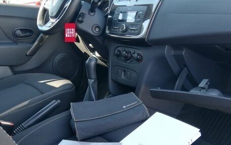 Renault Sandero II рестайлинг, 2019 год, 889 000 рублей, 21 фотография