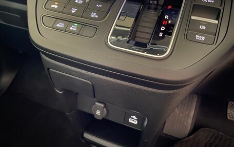 Honda Stepwgn, 2023 год, 3 350 000 рублей, 22 фотография