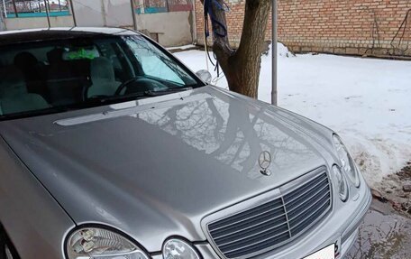 Mercedes-Benz E-Класс, 2003 год, 1 450 000 рублей, 2 фотография