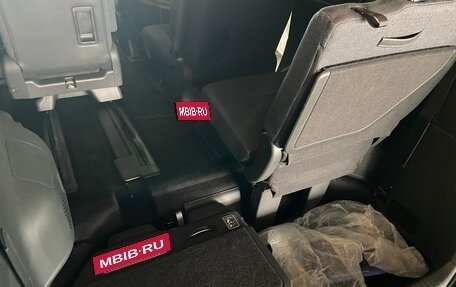 Honda Stepwgn, 2023 год, 3 350 000 рублей, 32 фотография