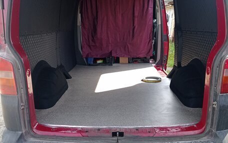 Volkswagen Transporter T5 рестайлинг, 2006 год, 850 000 рублей, 5 фотография