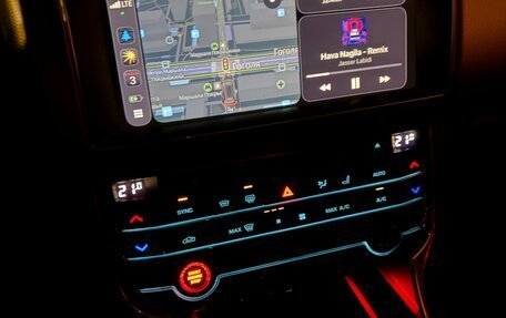 Jaguar XF II, 2016 год, 3 000 000 рублей, 11 фотография