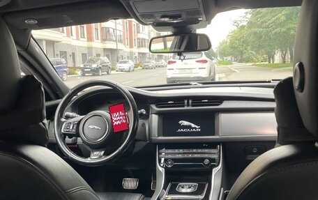 Jaguar XF II, 2016 год, 3 000 000 рублей, 8 фотография