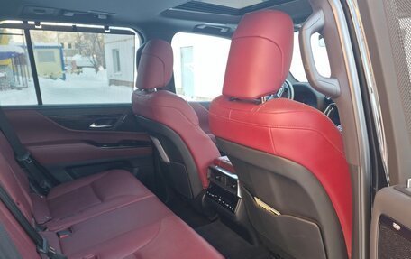 Lexus LX, 2023 год, 16 000 000 рублей, 7 фотография